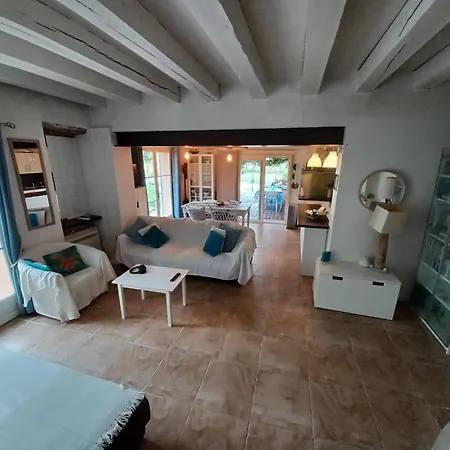 Maison Climatisee En Campagne, Piscine, Spa, Terrasses Couvertes Grand Jardin Ombrage